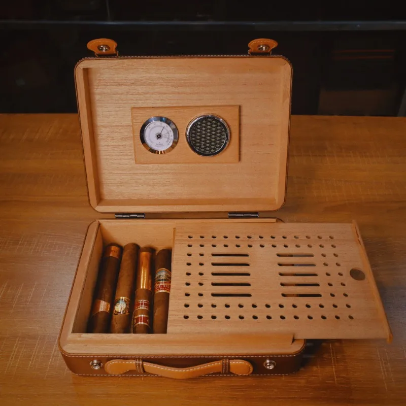 Portable Fashion Handheld Cigar Humidor 30pcs Capacity Leather Flip Cedar Wood Cigarette Case