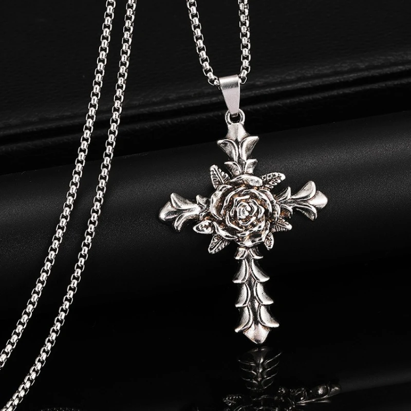 Vintage European American Rose Cross Pendant Necklace Hip Hop Creative Necklaces Trendy High-end Male Jewelry Accessory