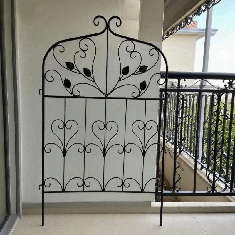 European Iron Garden Fence Rustic Metal Small Border for Flower Beds Outdoor Decor Railing for Vegetable Farmhouse Yard Divider