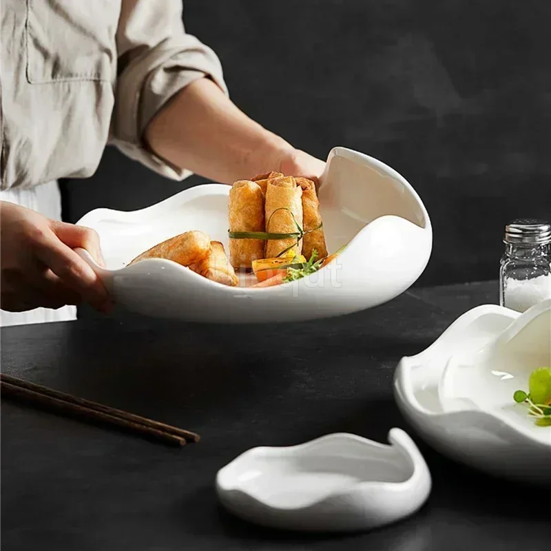 White shaped ceramic plate serving plate Home styling Shallow dish with artistic conception Cold dish plate Hotel tableware