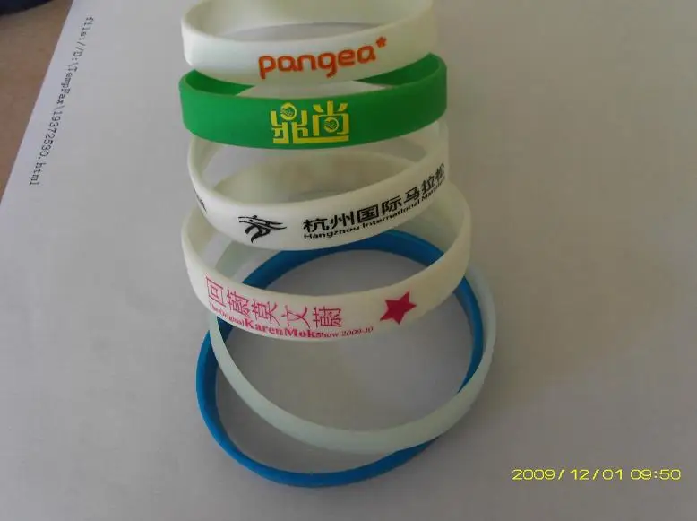 Egen Promotions 100PCS/lot Custom Silicone bracelets Print Writting Cheap Pack Wristbands Ads