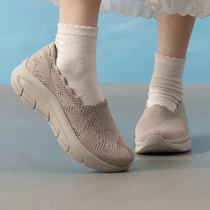 chaussures-pour-femmes-skechers-modele-original-legeres-a-la-mode-respirantes-antiderapantes-nouveau-style-chaussures-de-sport-decontractees-a-enfiler-ideales-pour-les-activites-de-plein-air-159565-tpe-2