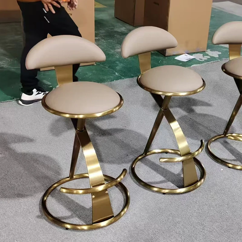 

Luxury Creative Design Bar Chair Hotel High End Restaurant Gold Stainless Steel Genuine Leather High Foot Chair
