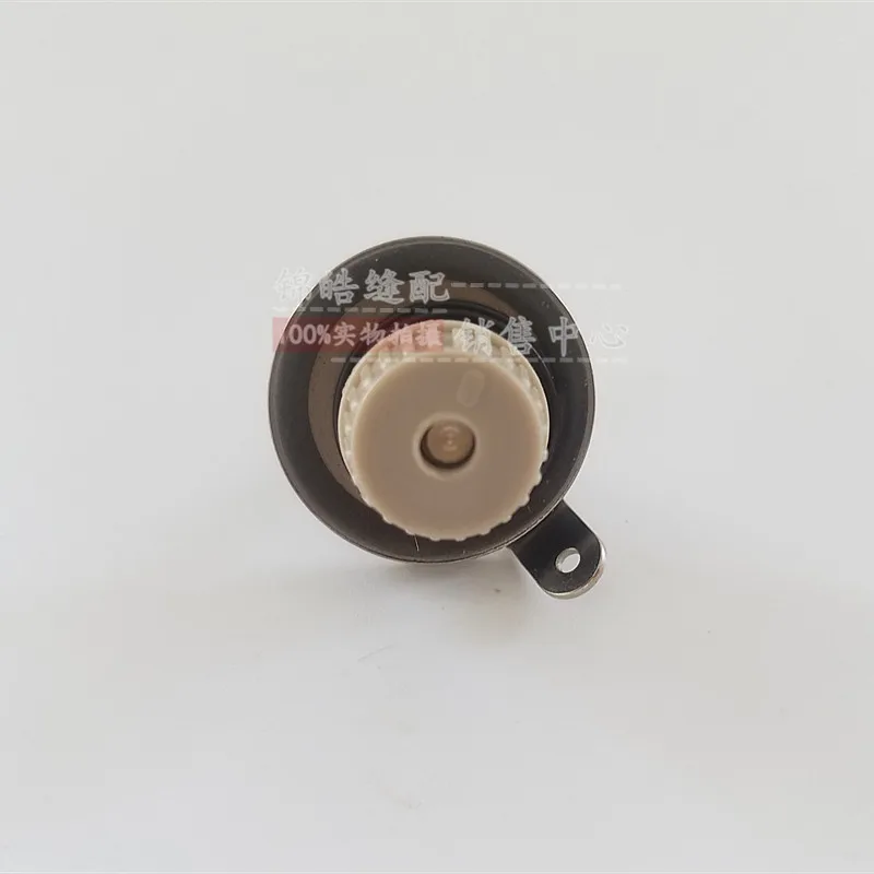 High Quality Flat Lockstitch Sewing Machine Accessories Small Yarn Trapper Computer-Controlled Machine Base Line Small Clamp Win