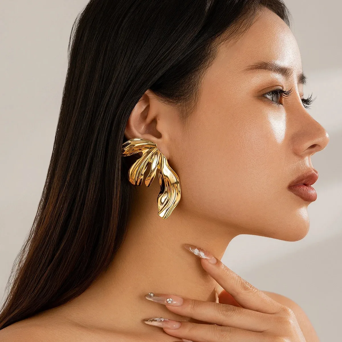 Vintage Stainless Steel Lily Leaves Stud Earrings for Women Irregular Texture Gold Color Wings Metal Chic Waterproof Jewelry