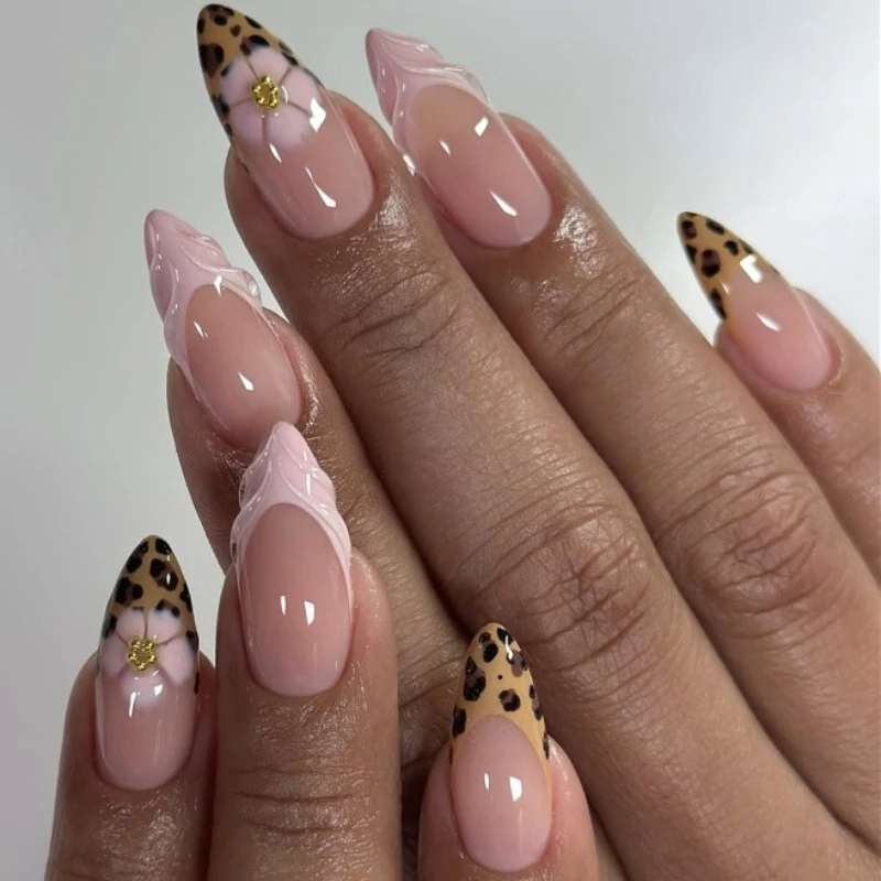

Leopard 3D Water Ripple French Nail Art Metal Bead Pink Petal Flowers False Nails Detachable Finished Fake Nails Press on Nails