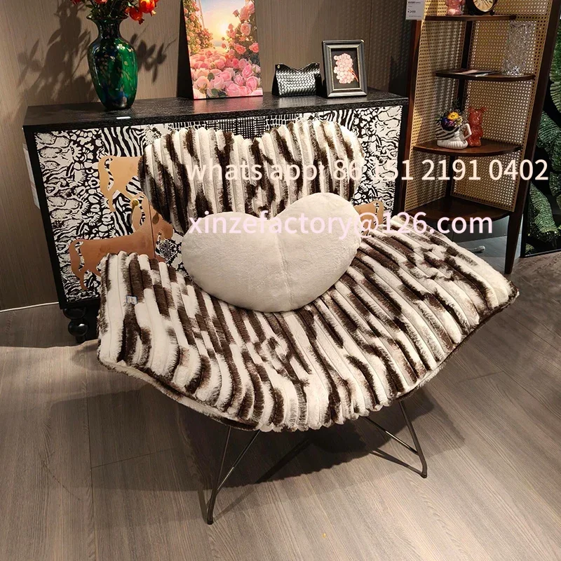 

Customizable jadalni Aksamitna metalowa toaletka Pojedyncza sofa Podłokietnik Relaksujące krzesła do salonu Poduszka