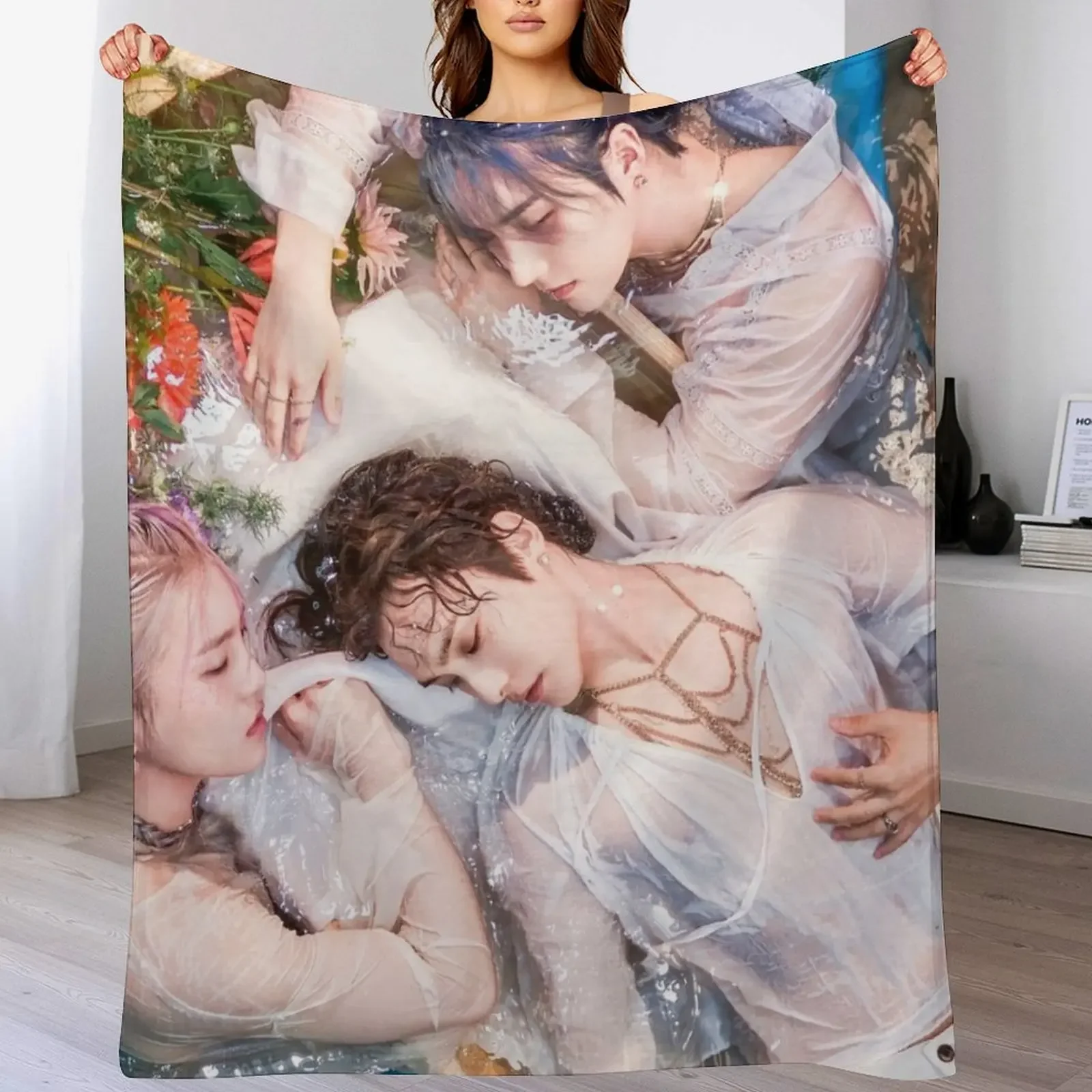 

DONGHUN, JUN, WOW A.C.E Higher Throw Blanket funny gift Giant Sofa Soft Beds Luxury Blankets