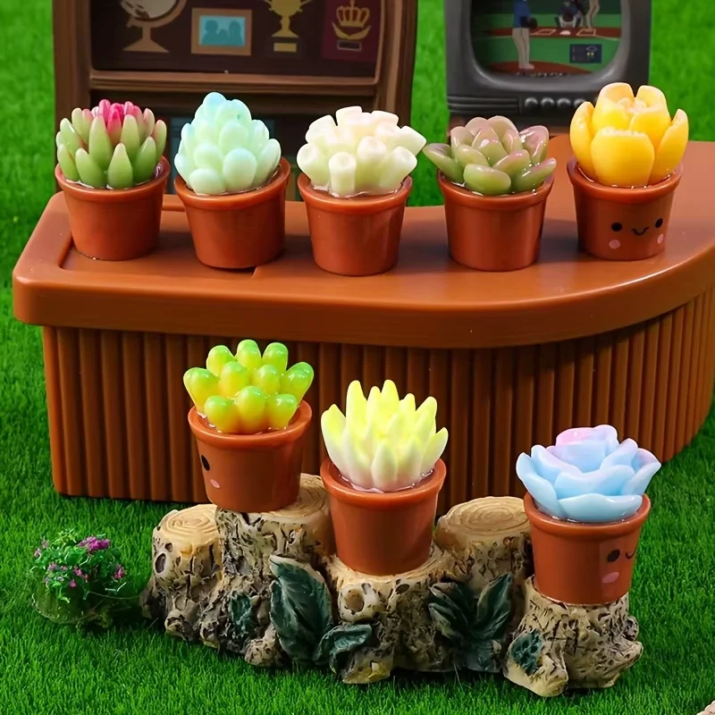 16 colorful miniature succulent ornaments suitable for micro-landscapes, desktops, cars, mobile phones, DIY projects, and more.