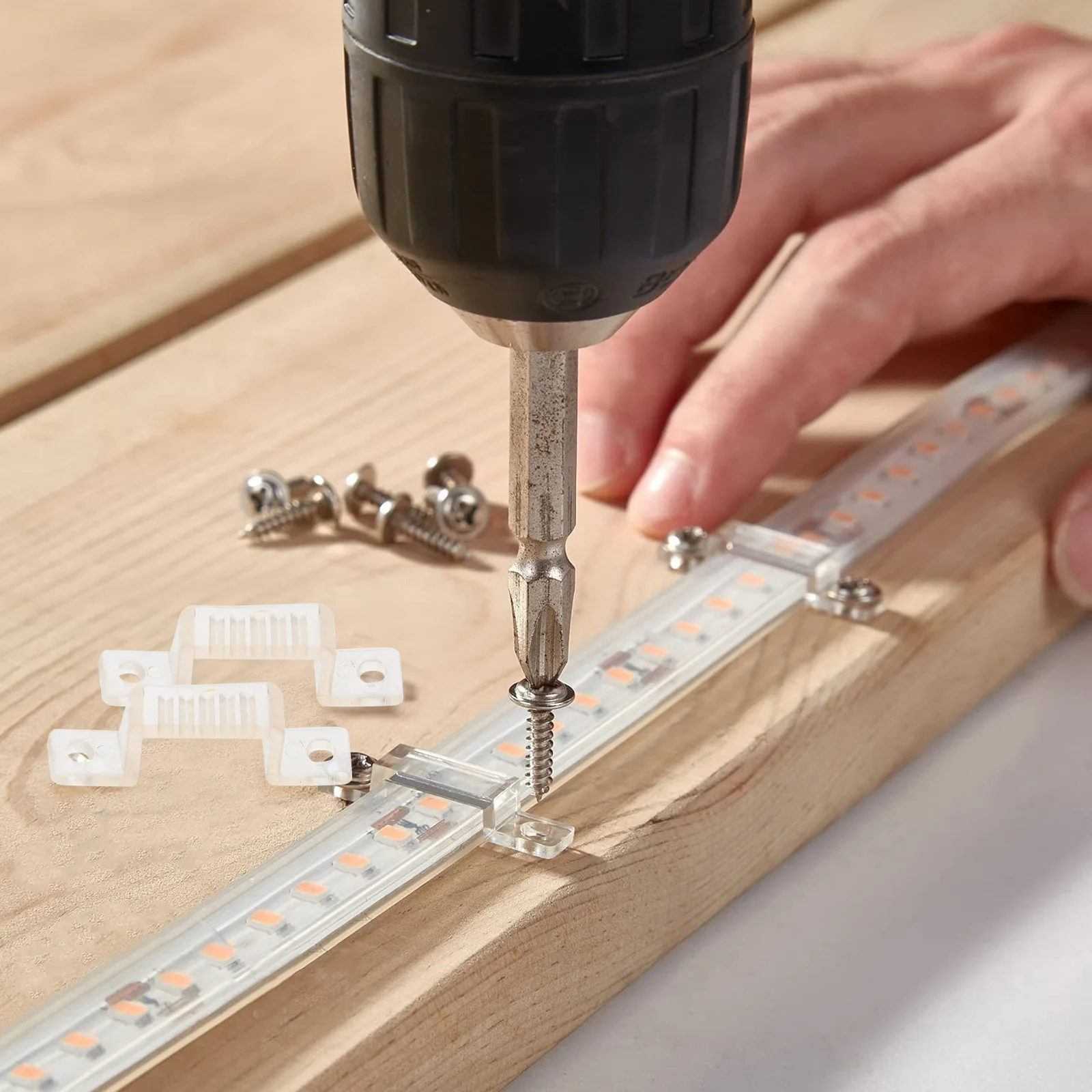 

100Pcs LED Light Clip Silicone 14mm Durable Strip Light Mounting Brackets Fixing Clips for LED Strip Lights Outdoor Lighting