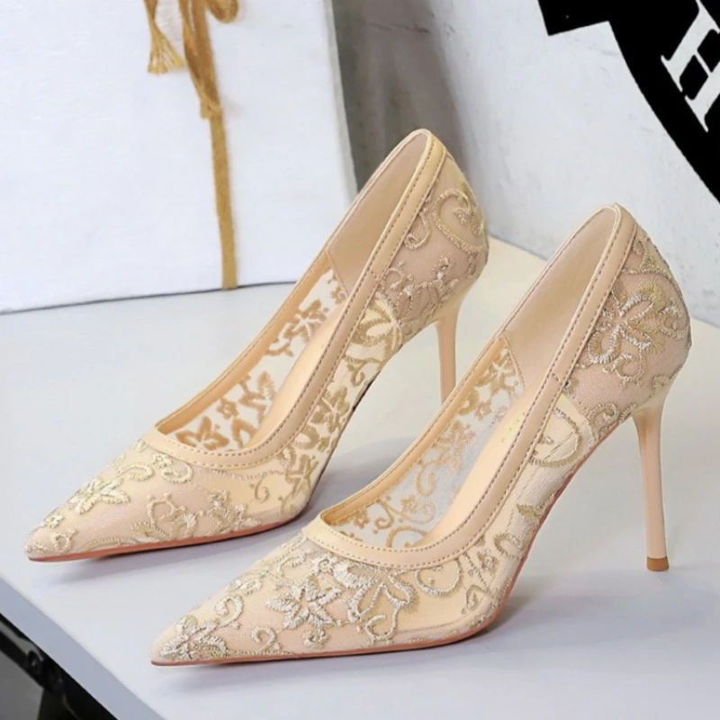 Women Elegant Decoration Air Mesh 9.5cm High Heels Pumps Female Chic Party Celebration Shoes Lady Fashion Pointed Toe Shoes view 3