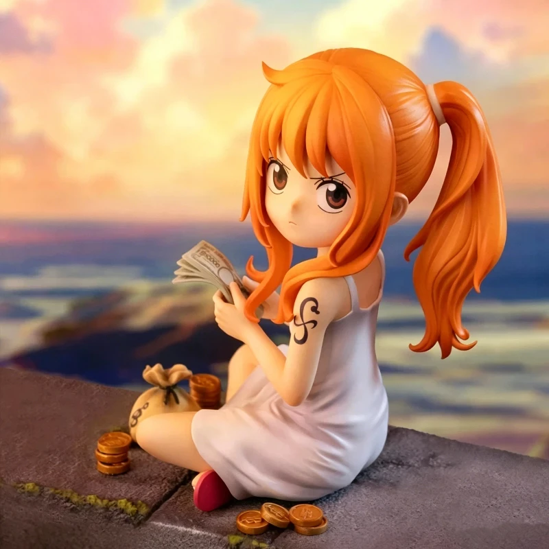 One Piece Kindheits-Nami 10cm Geld Zählende Sitzende Niedliche Anime-Figur Mini-Statue Desktop-Ornament Sammlerstück Modell Spielzeug Geschenke