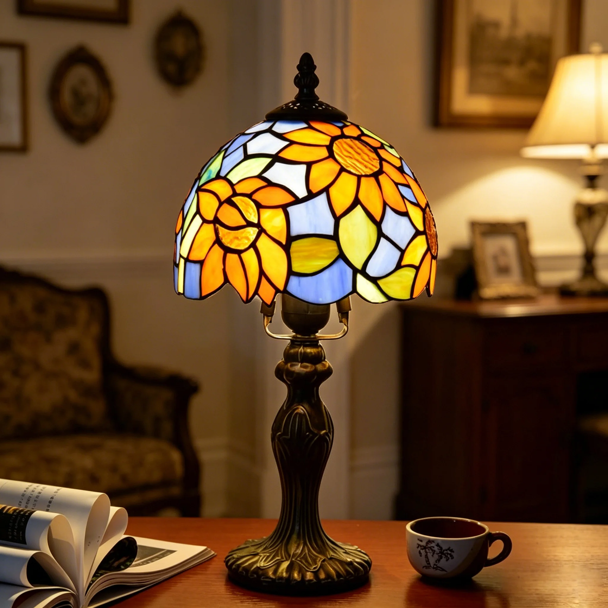 Tiffany Table Lamp Sunflower Stained Glass Lamp, 8 Inch Vintage Reading Lamp for Bedroom Living Room Home, Handcrafted Light