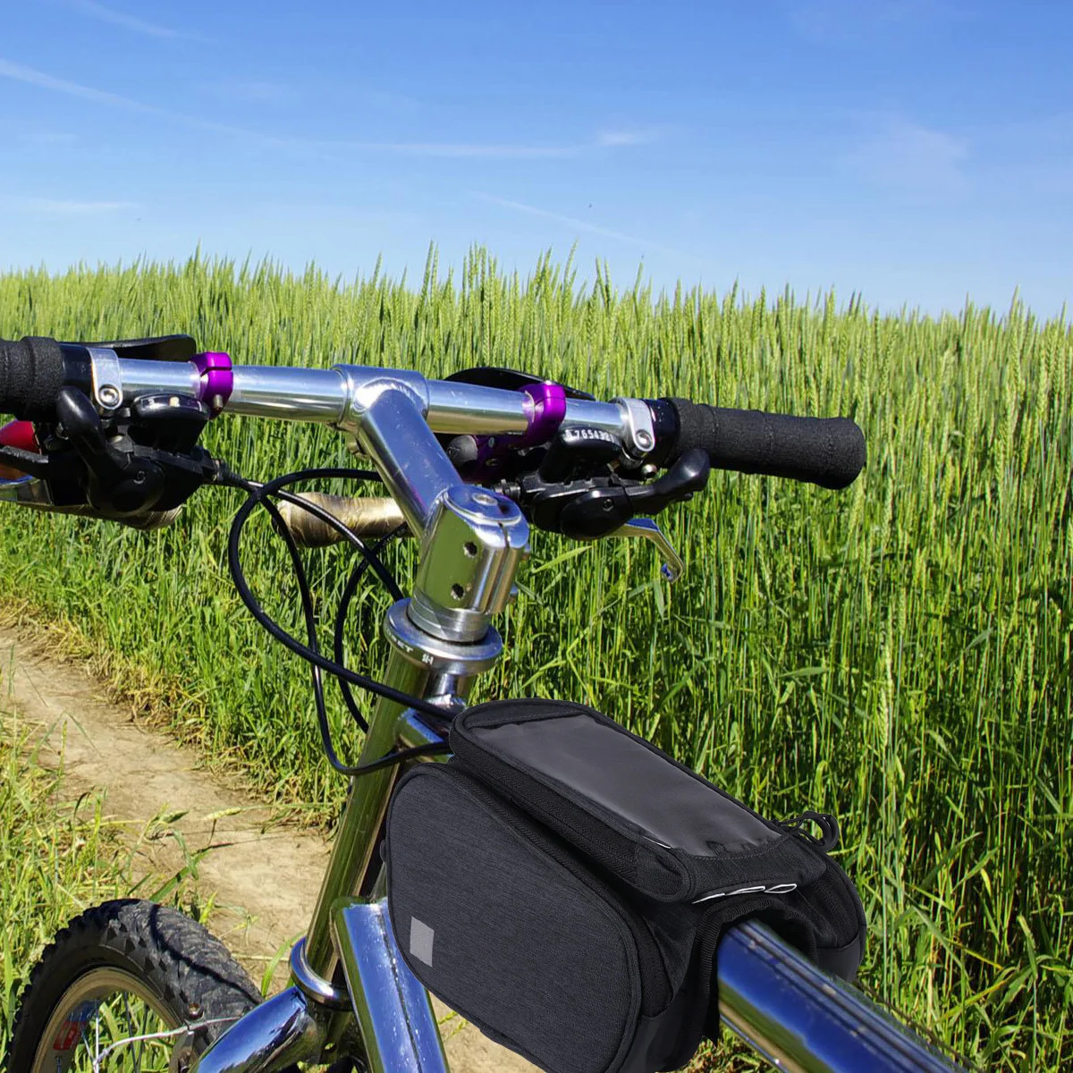 

1Pcs Bike Seat Bag Large Capacity Waterproof Tear Resistant Reflective Strap Mountain Bike Rear Luggage Backseat Bag Black