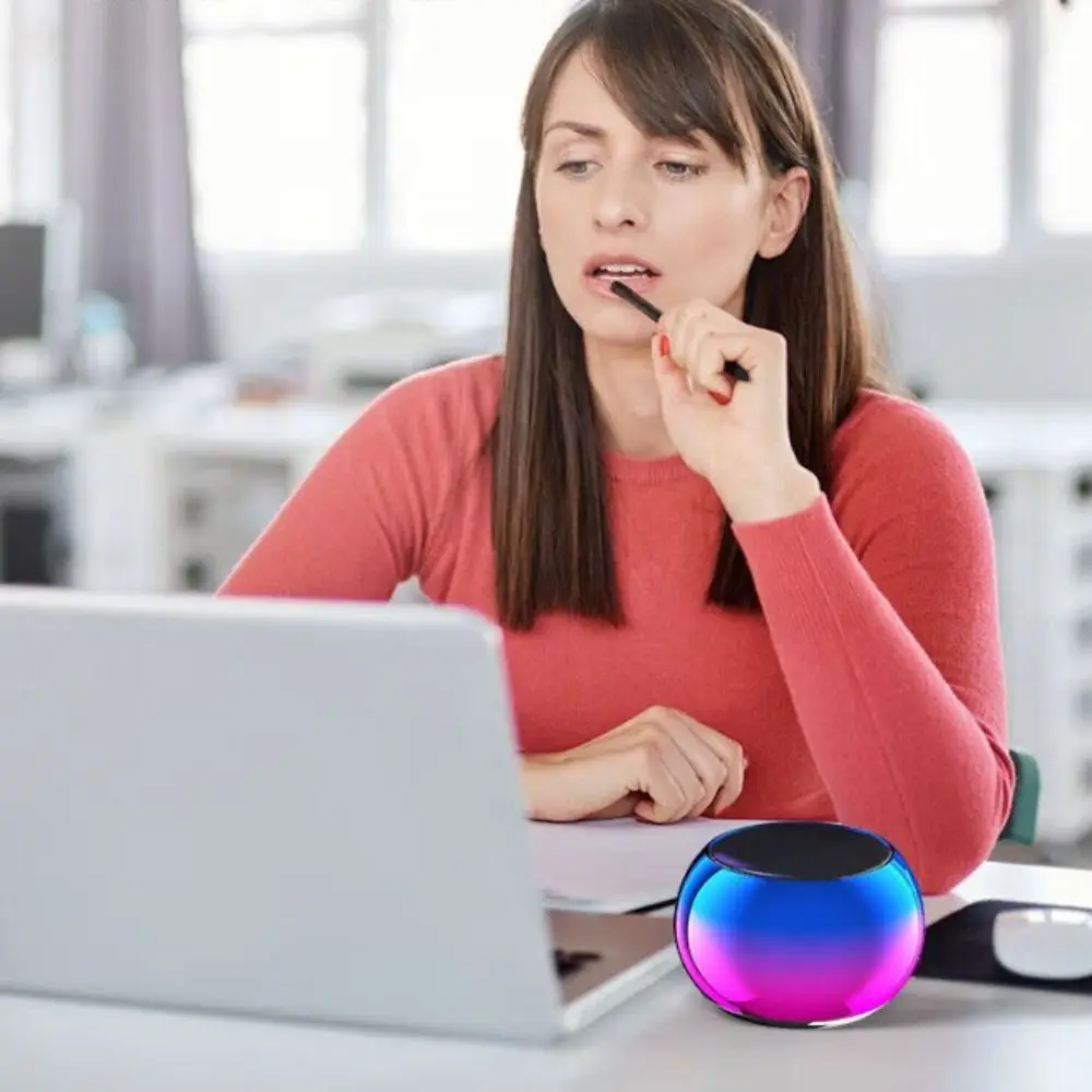 Mini Bluetooth Speaker Keychain Metal Shell Compact Size Portable Speaker Keychain Stereo Sound TF Card Slot