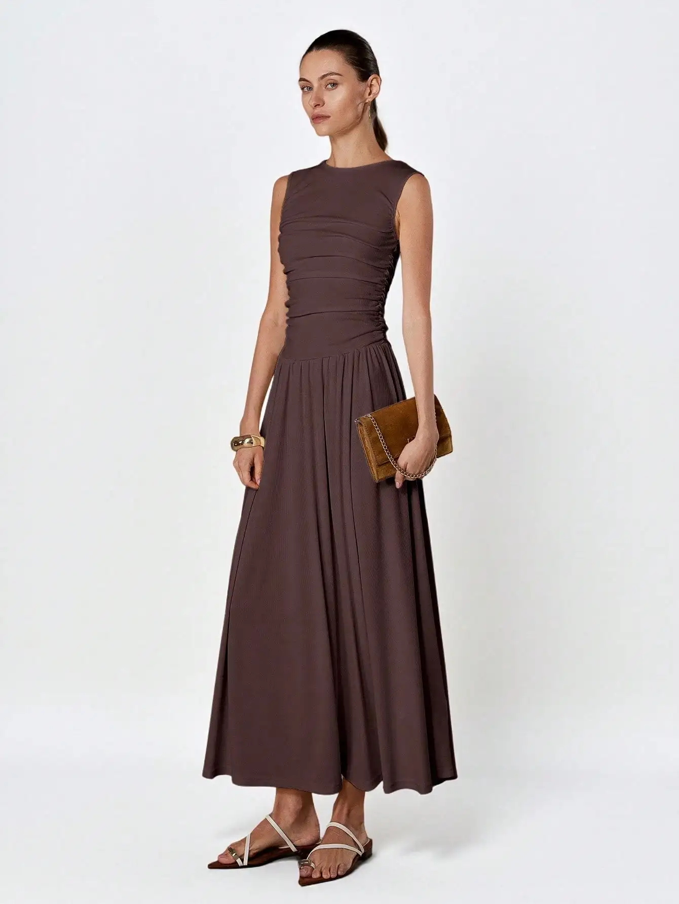 

Brown Minimalist Ruched Sleeveless Maxi Dress with Pleated Skirt