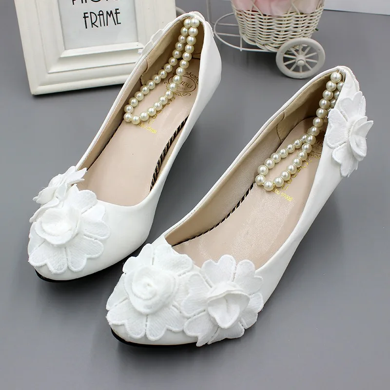 Luxury White Wedding Pumps Shoes Women PU 3 5 8CM Thin Heels Fashion Pearl Anklet Flower String Bead Women Heeled Party Shoes