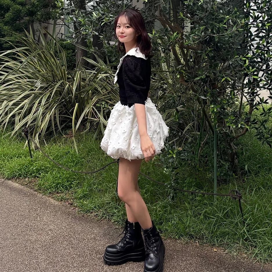 Faldas de estilo japonés a la moda, faldas de brotes dulces, novedad de verano, minifalda tridimensional con cuentas de flores para niñas y mujeres, color blanco y negro 2025