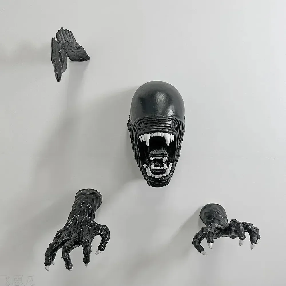 Alien Romulus Figure Xenomorph Halloween Ailen Action Figure Model Facehugger Wall Hanging Ornaments Giant Anime Toys Gifts