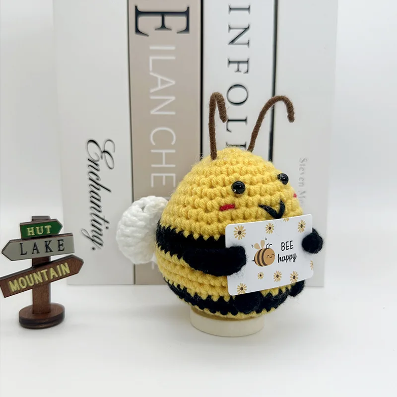 Crochet Animals Positive Energy Ornamen Handmade Crochet Bee with Affirmation Cards Creative Emotional Support Gift for Adult