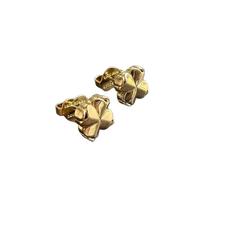 VKVVA Fashion Minimalist Delicate Lucky Romantic Clover Flower Metal Stud Earrings for Women Birthday Gifts