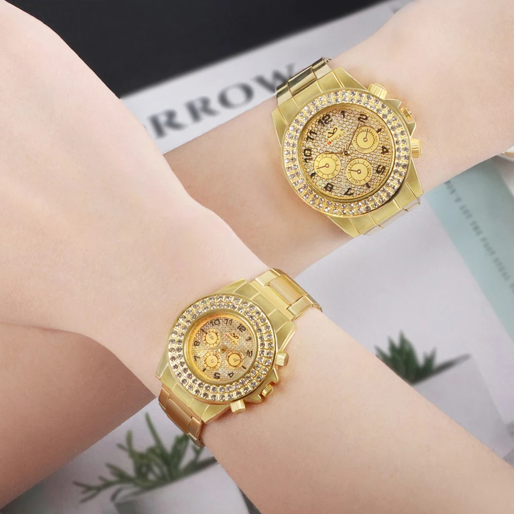 4Pcs Couple Watch Set Women Men Fashion Diamond Golden Clock Wristwatch Relogio and Necklaces Valentine\'s Day gift With Box