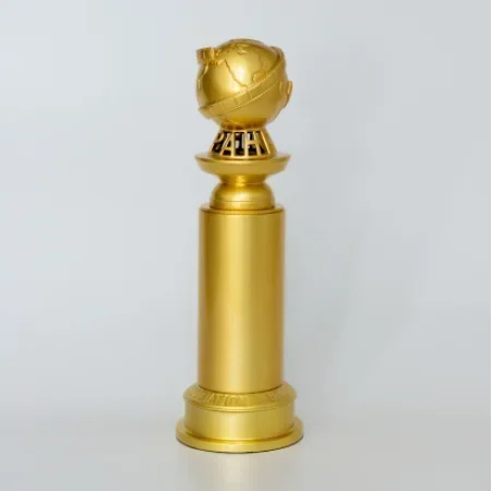 Metal Golden Award Trophy, Custom Golden Replica Trophy for Ceremony Party Decoration