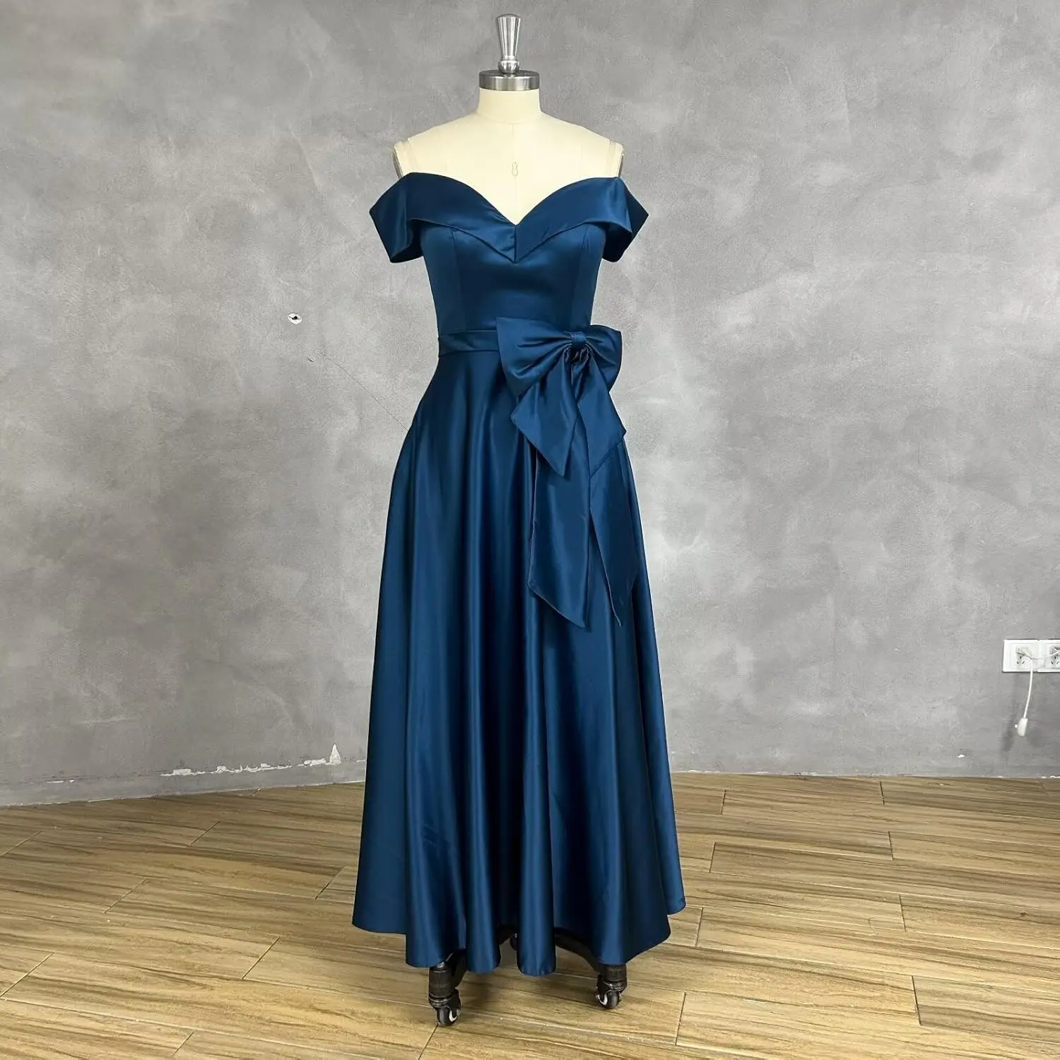 Robes mère de la mariée en satin, épaules dénudées, avec nœud, pour mariage, longueur thé, robe de soirée formelle avec poches