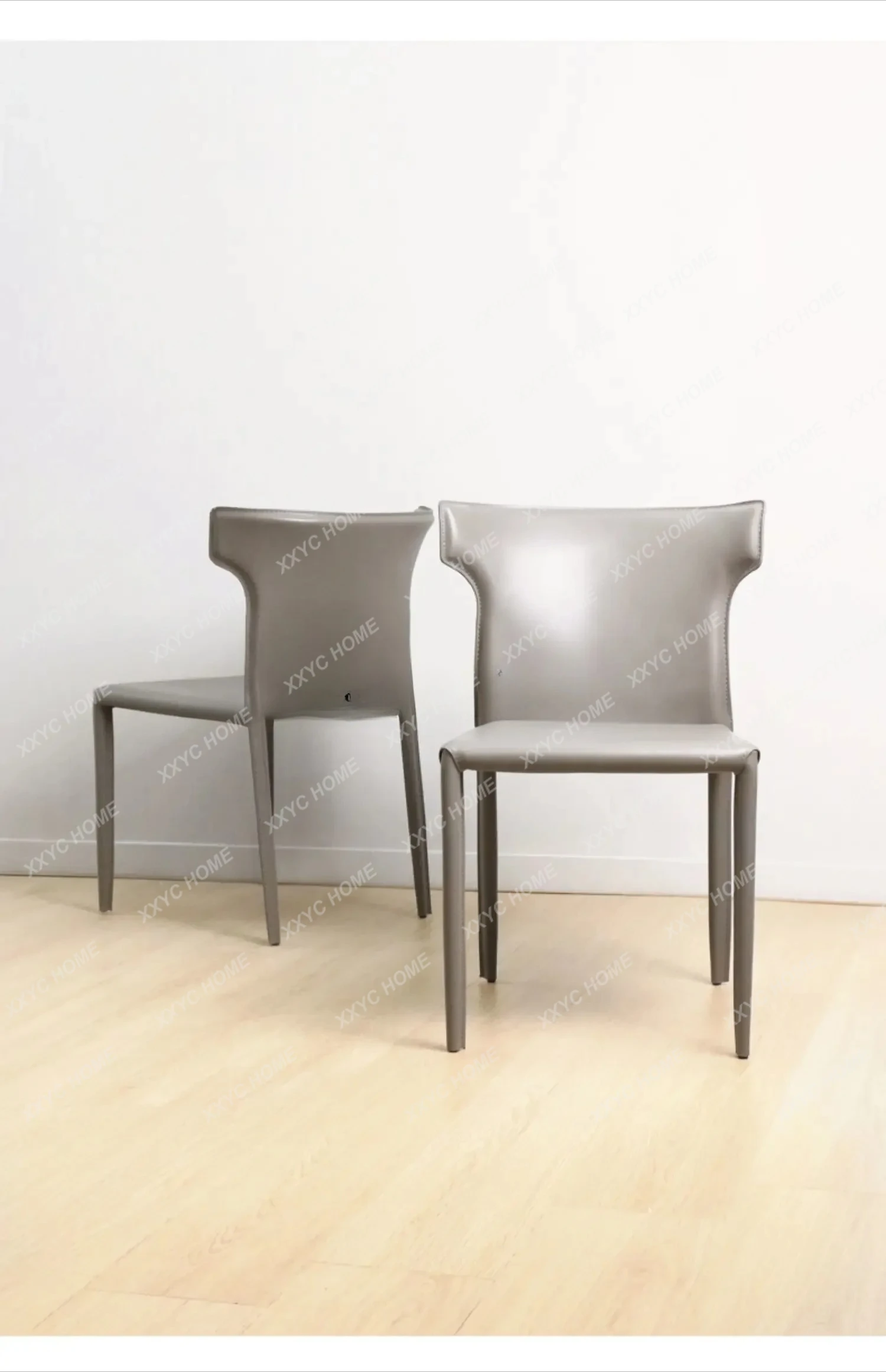 Moderner, einfacher Esszimmerstuhl mit Rückenlehne, Verhandlungsstuhl für den Haushalt