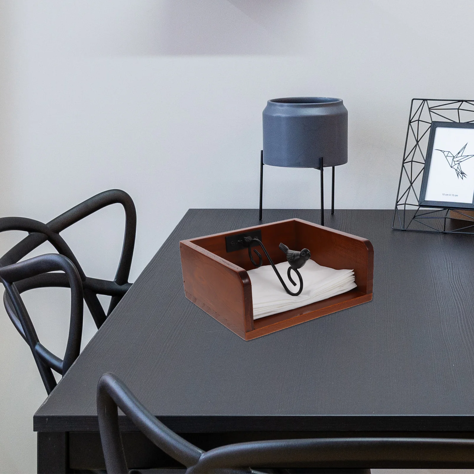 

Exquisite Napkin Stand with Smooth Lines Ideal for Hotel House Bathroom - Creative Tissue Holder Organizer for Dinner Cocktail