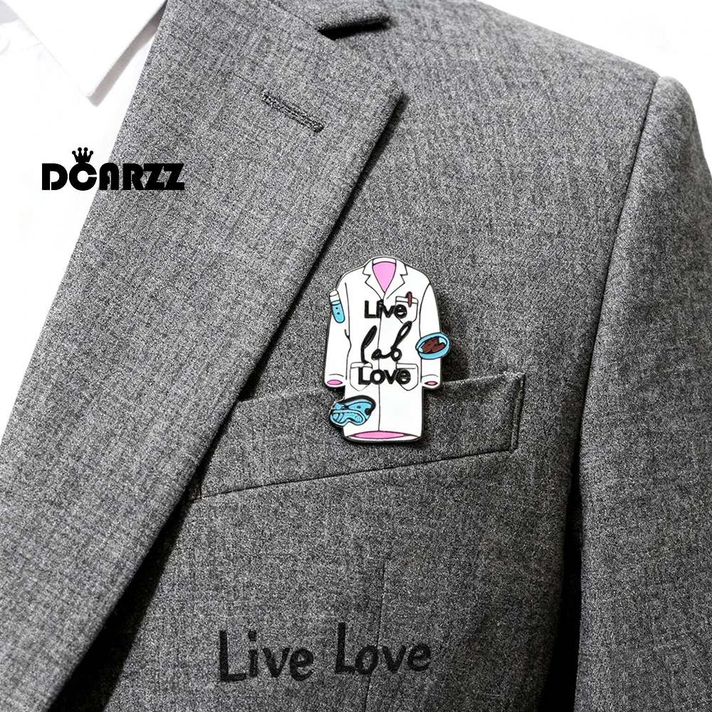 Medical Laboratory Scientist - เข็มกลัดเคลือบเงา DCARZZ สีขาว ลายเสื้อผ้าห้องปฏิบัติการ สำหรับนักวิทยาศาสตร์ นักเคมี