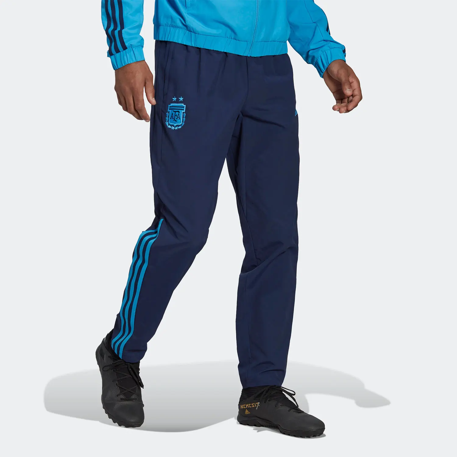 

Мужские трикотажные спортивные брюки Adidas Originals Argentina Team Football HF3940