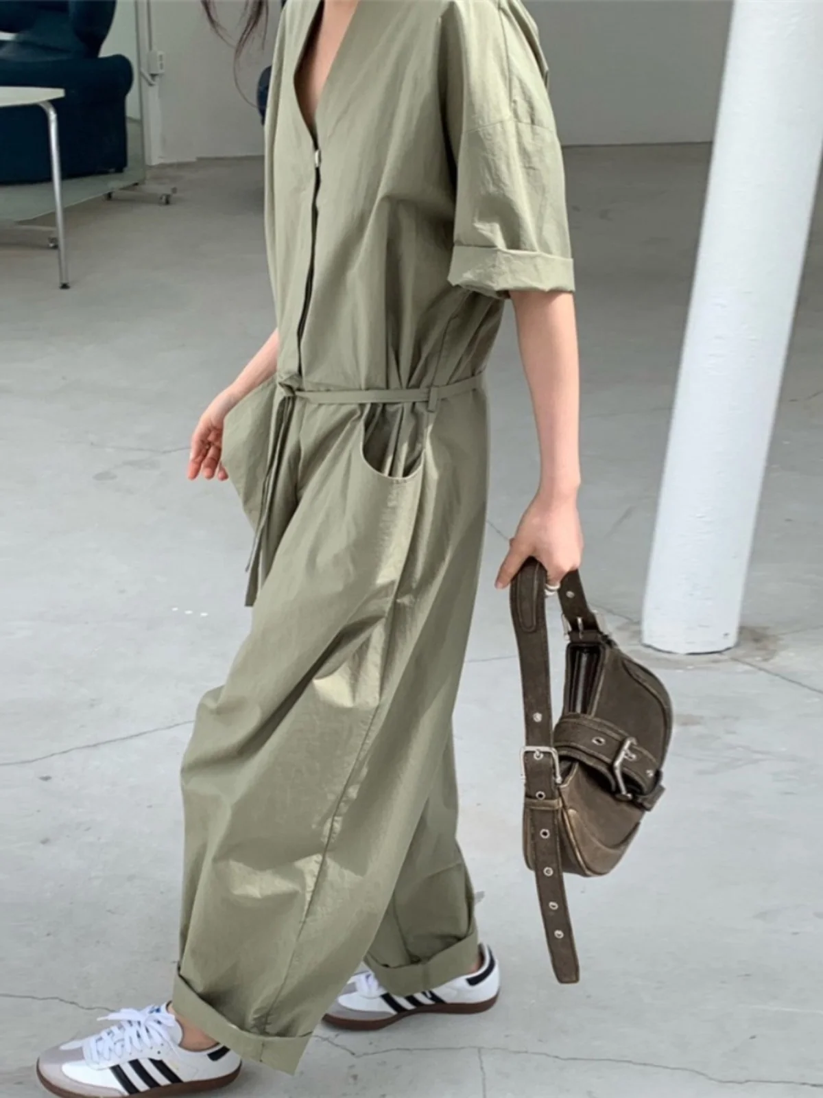 صيف جديد المرأة Utili بذلة فضفاضة الخصر مربوط رقيقة ort Sve V-Ne واسعة الساق السراويل الطويلة التخسيس عادية