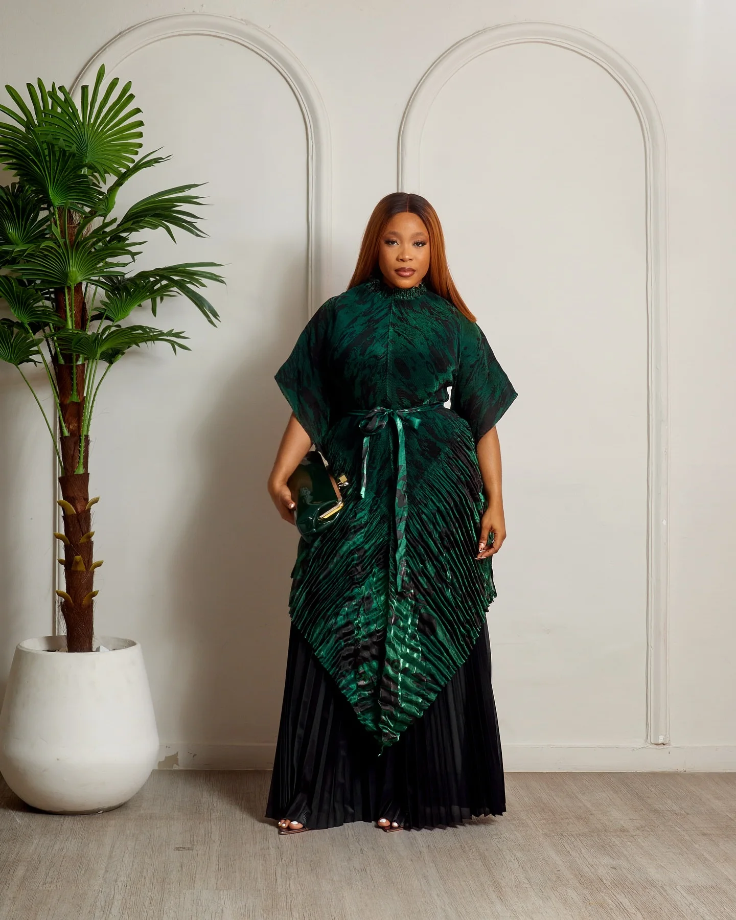 

EGRM Новое плиссированное женское платье больших размеров Miyaki, эластичный облегающий комплект, топ с морщинистым принтом, плиссированные широкие брюки, комплект из 2 предметов 9R51