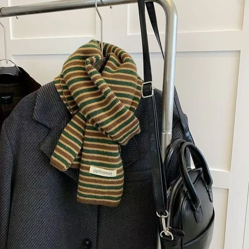 Knitted Fabric Knitted Neck Scarf Stripe Pattern Warm Lining Warm Winter Scarf Soft Texture Casual Design Couple Scarf