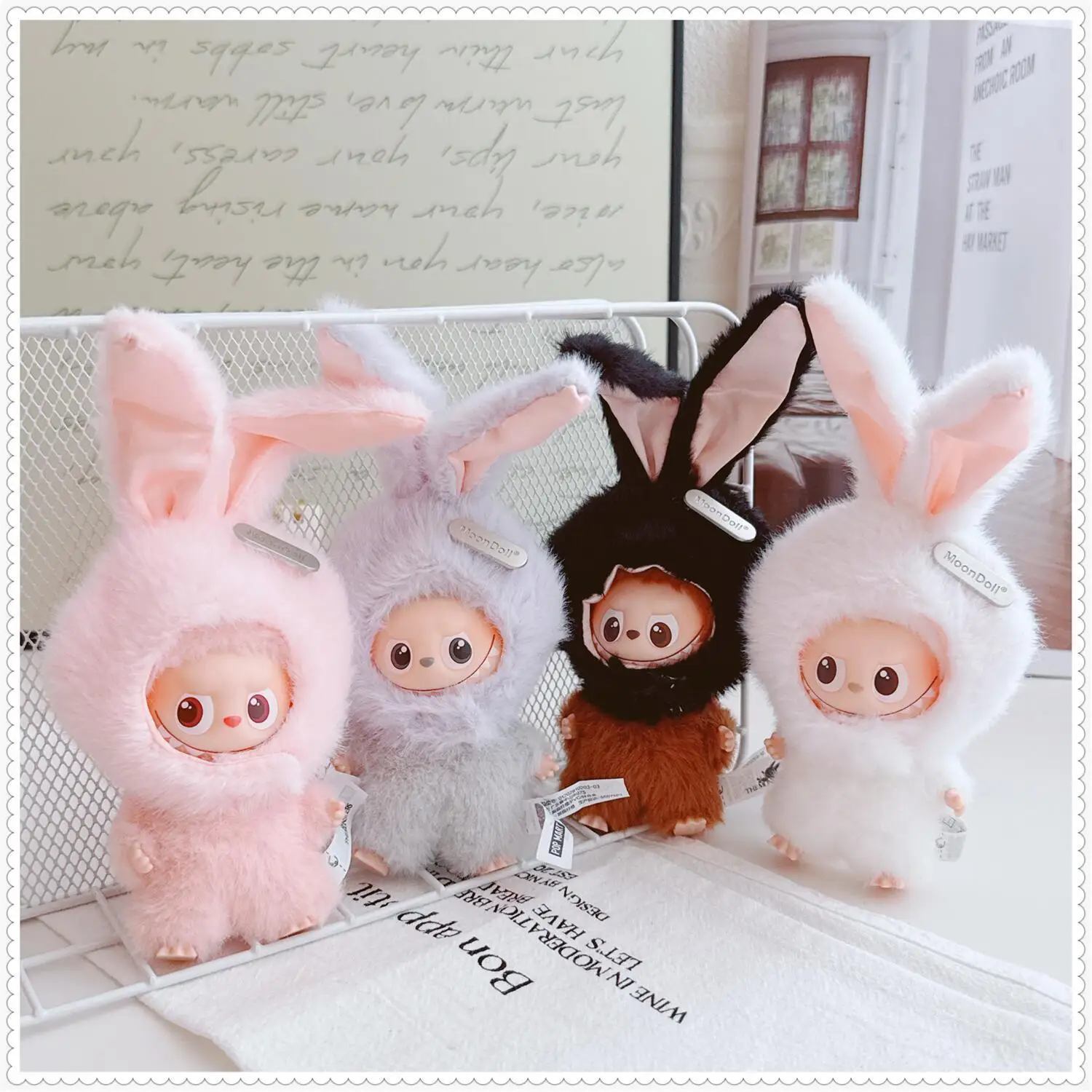 10 cm Mini Labubu 4e generatie 4.0 Heart Code Series 2-delige casual preppy gebreide set Retro speelse rode geruite overall met tee-set