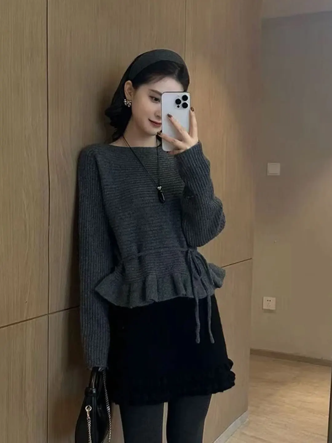 

Korean Style Grey round Neck Knitwear Women's Long Sleeve Slim Fit Top Wood Grain Autumn Winter Waist Cinching Sweater