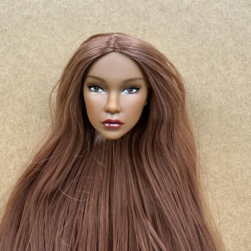 1/6 Maßstab Modellpuppenköpfe mit Maulwurfdetail, mehrfarbige Haaroptionen, braune, weiße, beige Hauttöne für Puppenbau-Sammlerstücke – Detail 19