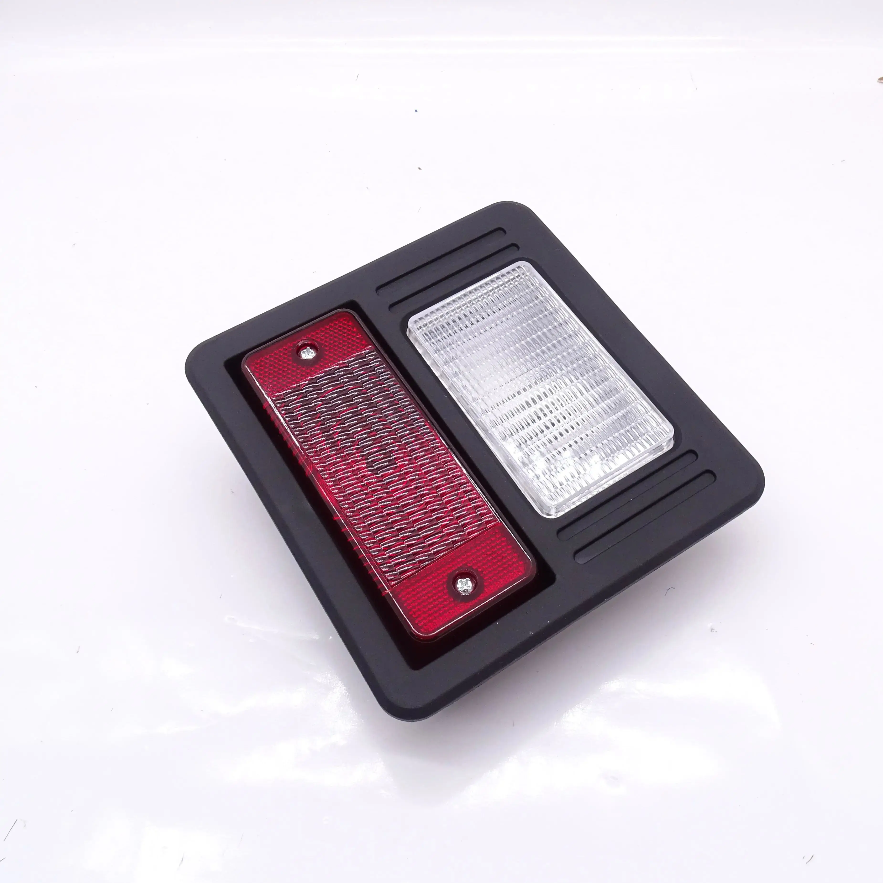 

High quality 6670284 LED Tail Lamp Rear Light for Compatible With excavator T140 T180 T190 T200 T250 T300 T320 751