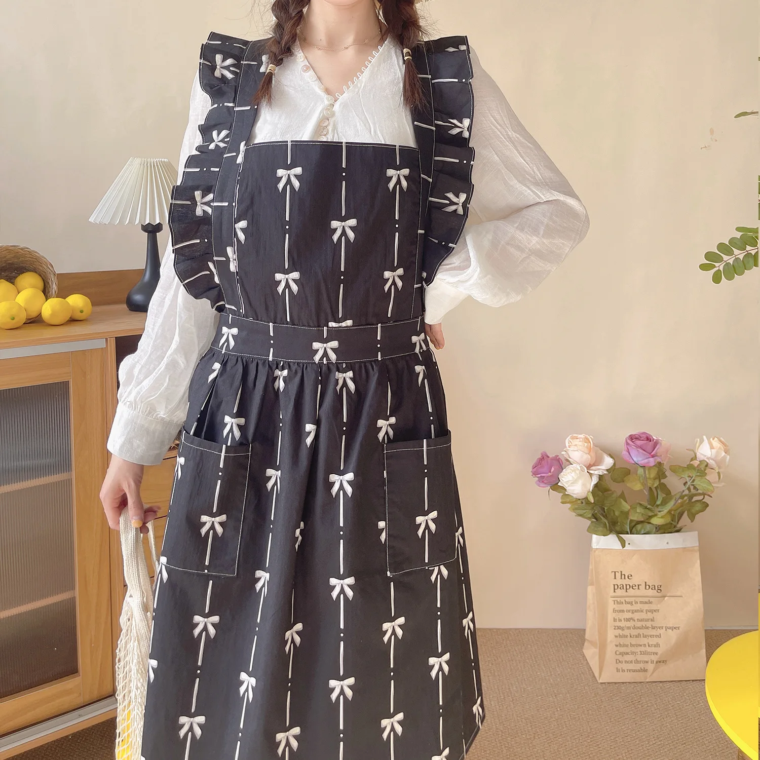 

Cotton apron with floral patterns for home kitchen cooking internet celebrity beautiful and stylish Korean style all cotton1