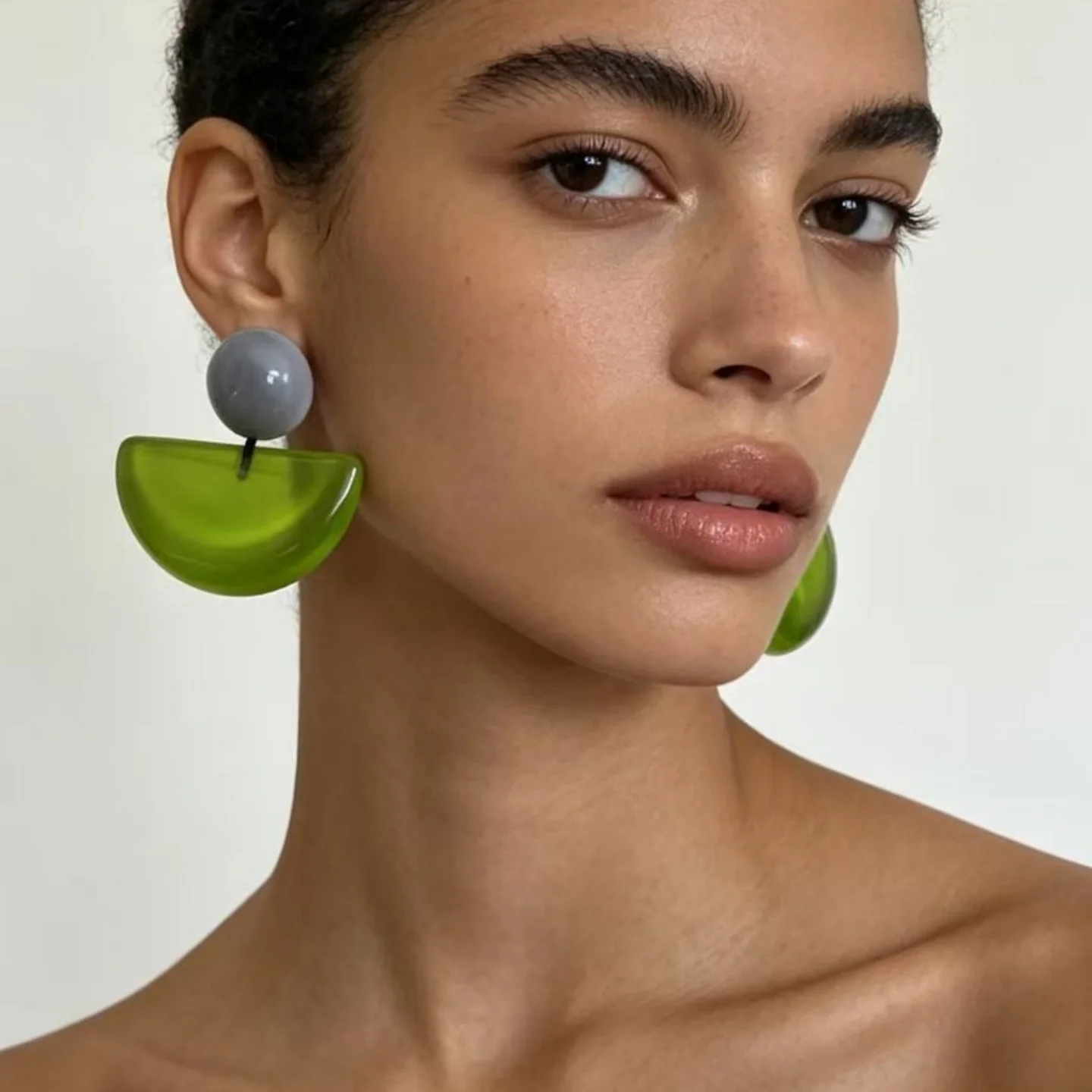 Vintage Geometry Round Resin Simple Dangle Post Earrings New Design Elegant Fashion Jewelry For Women Daily Wear Wholesale
