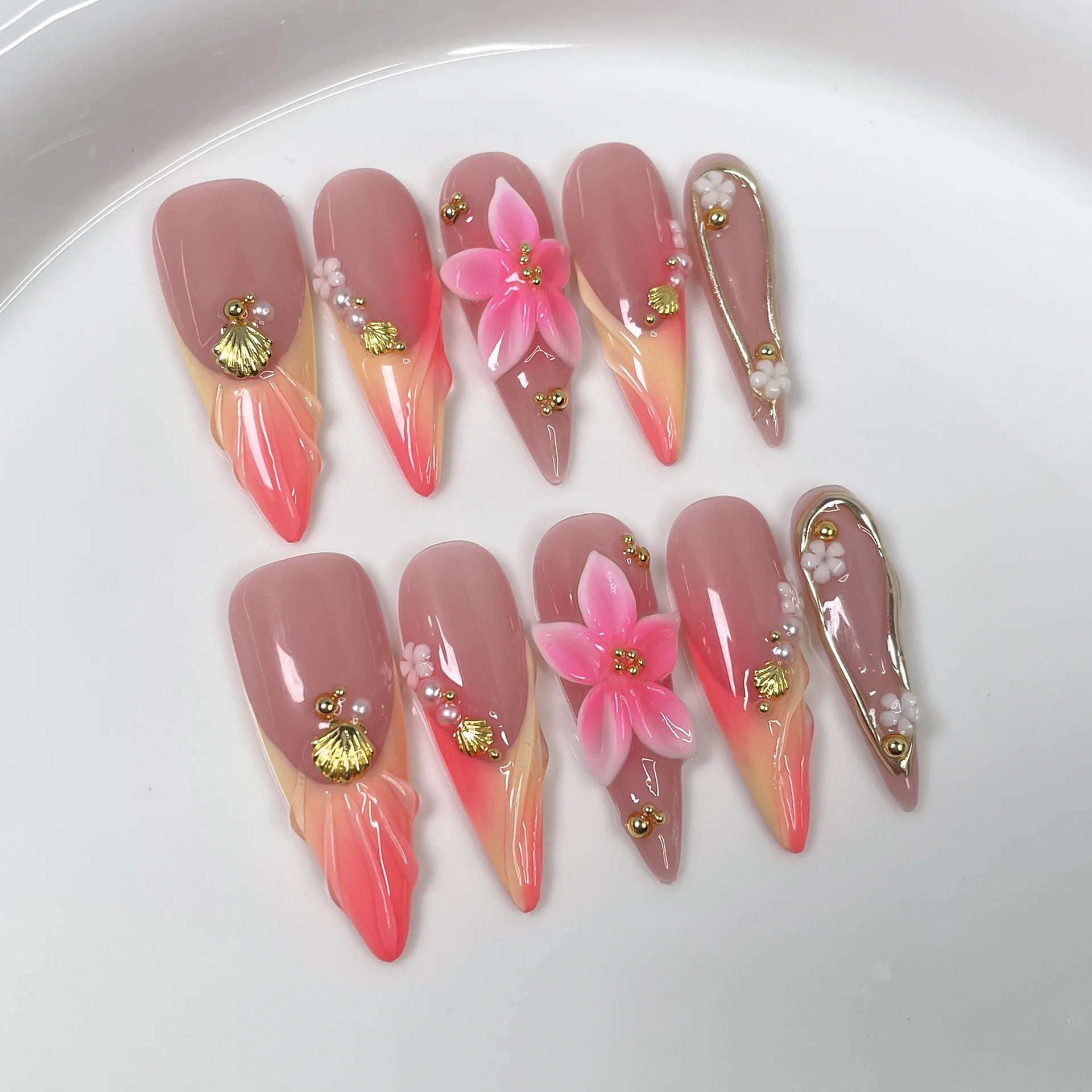 

10pcs Gradient Pink French Handmade False Nail Art Flower Spicy Girl Long Stiletto Nails Tips Wearable Pearl Press on Fake Nails
