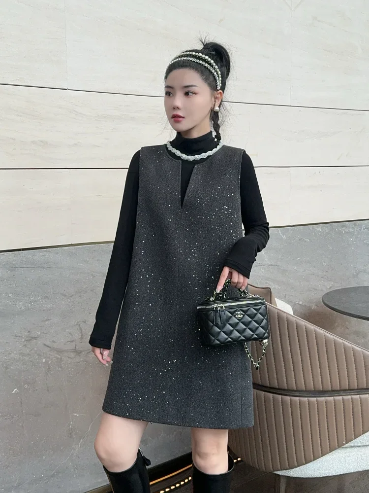 Light luxury style sparkling Embroidered Flares two-piece set for women winter new style socialite temperament medium long skirt