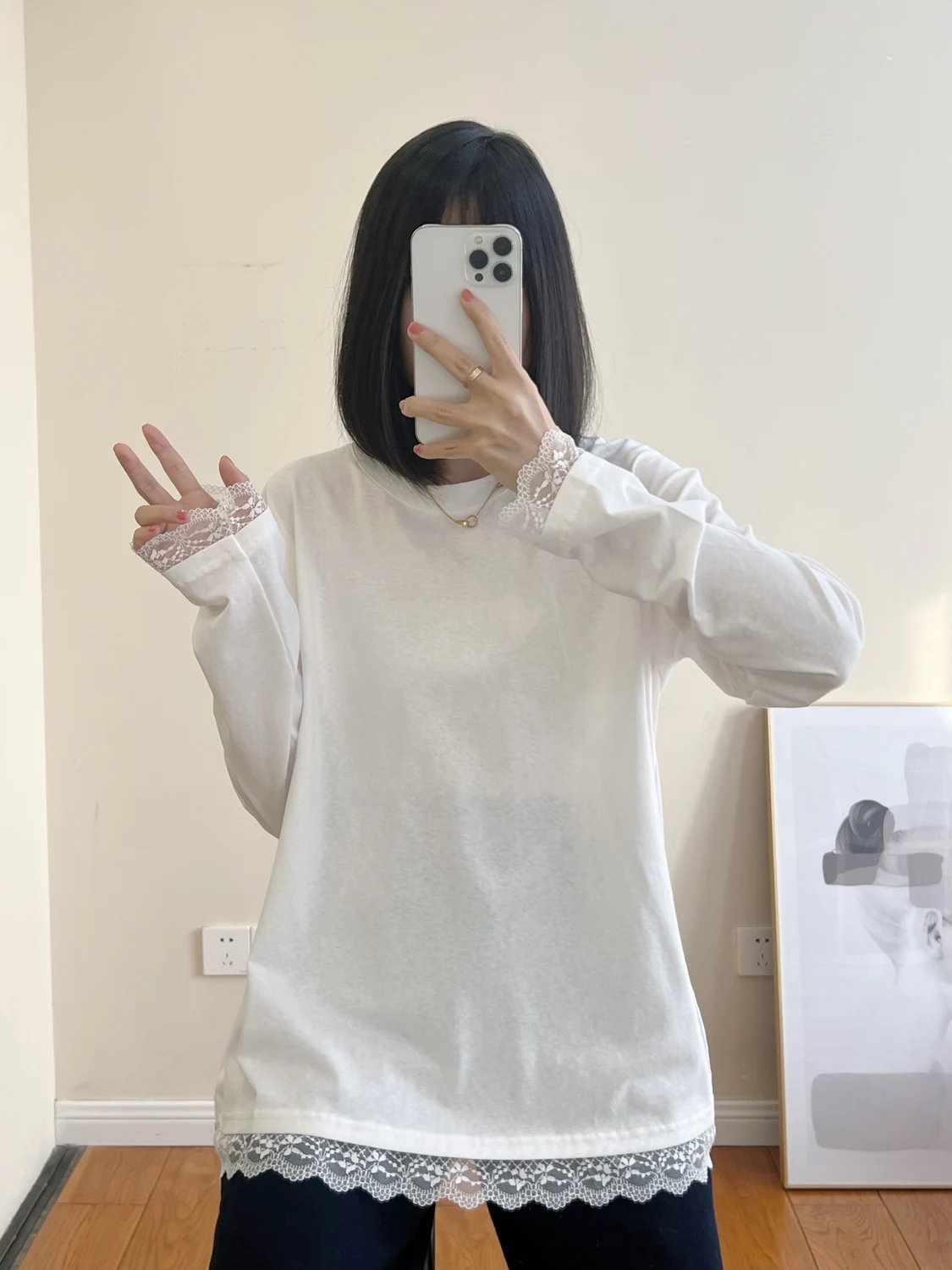 

Женская осенне-зимняя футболка с кружевными вставками, свободного кроя, с длинным рукавом, средней длины, из мягкой хлопково-полиэстеровой смеси, для повседневной носки