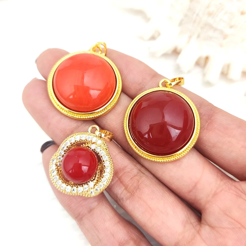 絶妙なファッションジュエリーゴールドメッキ真鍮天然石サンゴチャームペンダント女性のための DIY ジュエリー作成用品