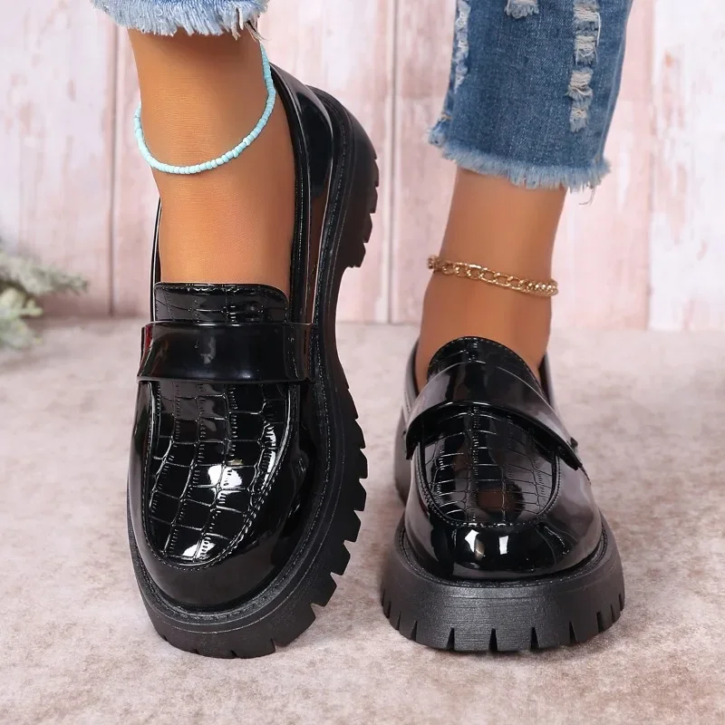 

2025 Shoes Female Loafers Women's High Heels Plus Size Office & Career Pumps Women Solid Round Toe Med Heel Slip on Shoes Women