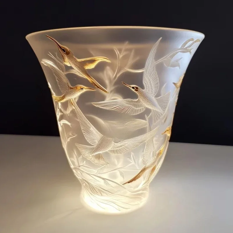 

Hand-carved home decoration, crystal glass traces, golden swallow vase