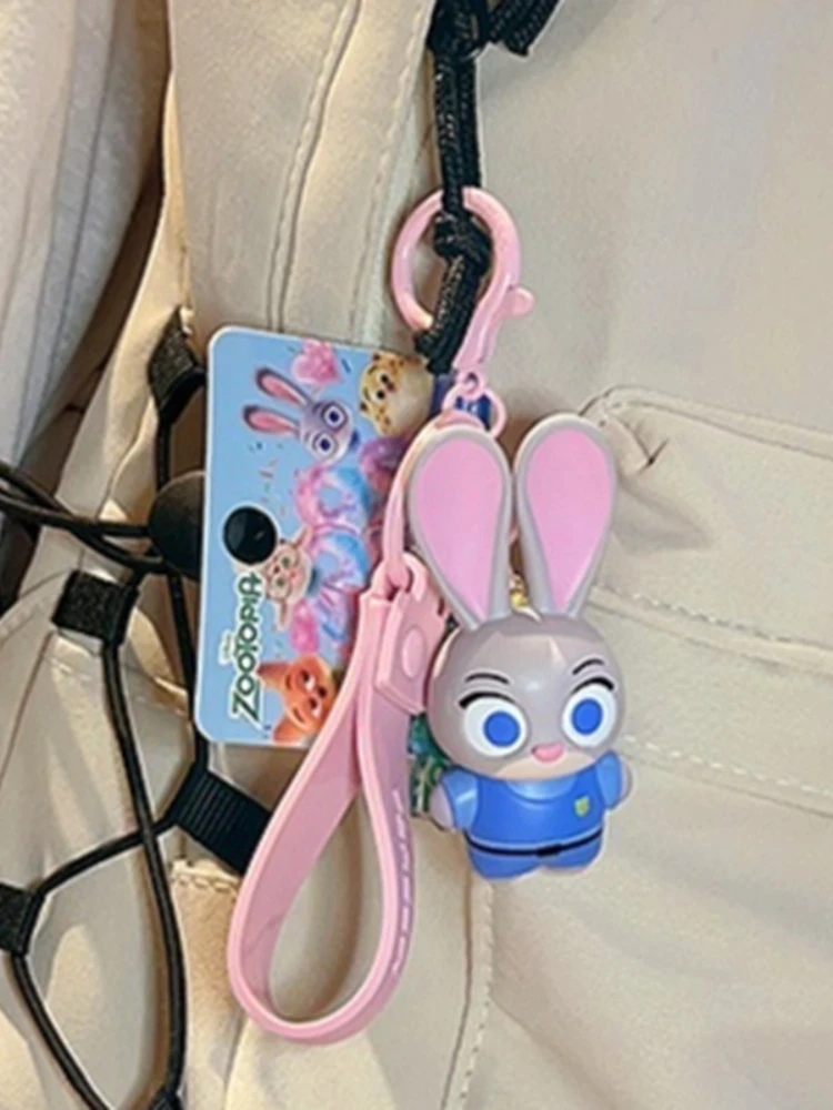 Porte-clés de poupée de personnage Zootopia authentique, accessoire de sac, accessoires de voiture, figurine de jouet à collectionner, Souvenir officiel, pendentifs souples