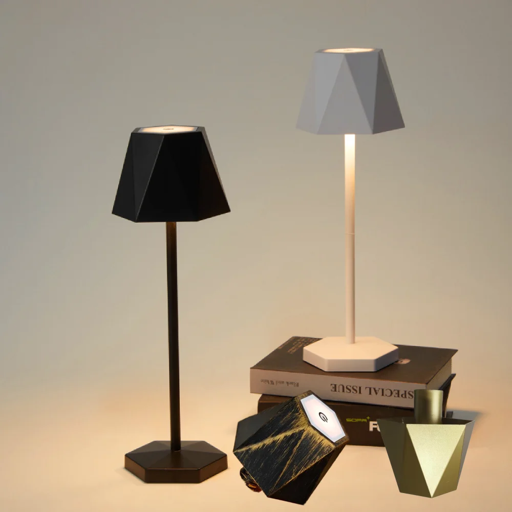 Lampada da tavolo a tre colori con ricarica touch a LED, luce notturna da tavolo con regolazione continua, lampada decorativa creativa per bar ristorante da comodino