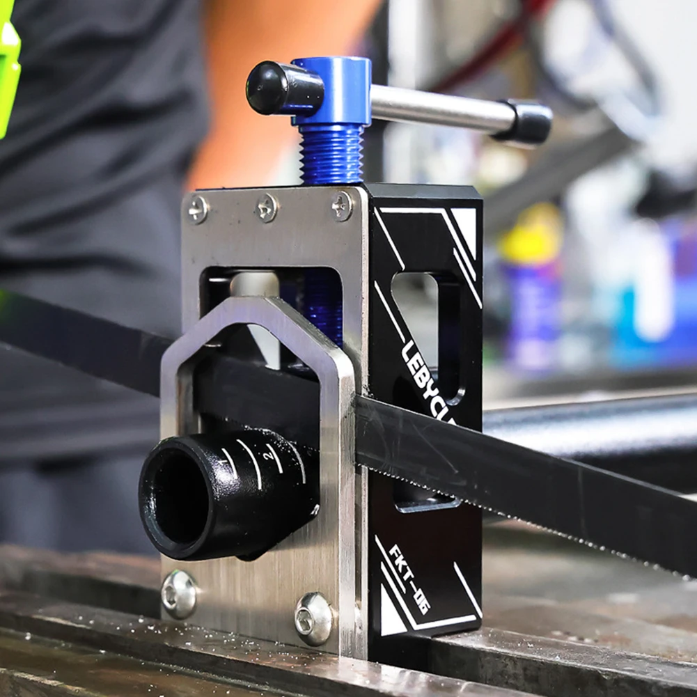 

Bike Carbon Fiber Fork Guide Aluminum Alloy Bicycle Seatpost Cutting Blade Tool Cycling Accessories